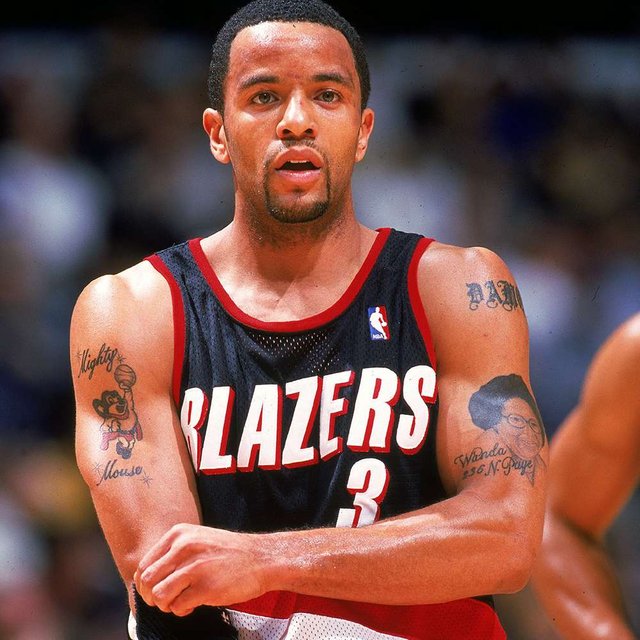 damon-stoudamire-basketball-players-photo-u3.jpg