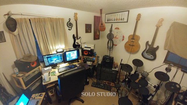 Solo Studio.jpg