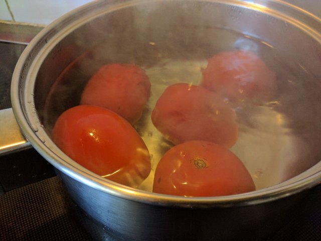 blanch tomato.jpg
