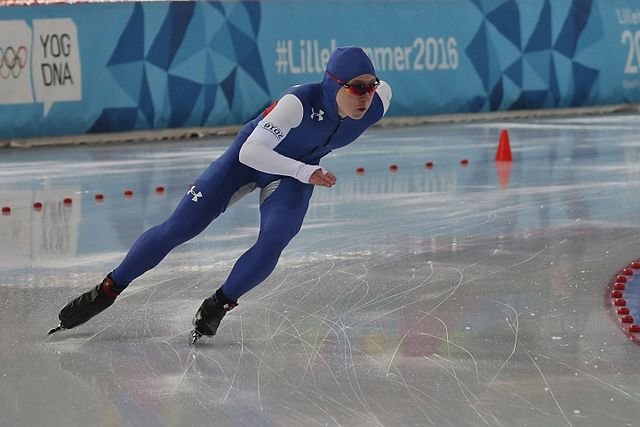 Lillehammer_2016_-_Speed_skating_Men's_500m_race_2_-_Austin_Kleba.jpg