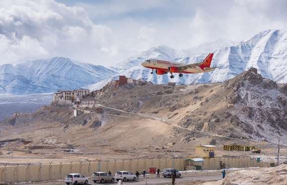 Kushok Bakula Rimpochee Airport, Leh, India.jpg