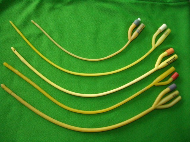 Urinary_catheters_03.JPG