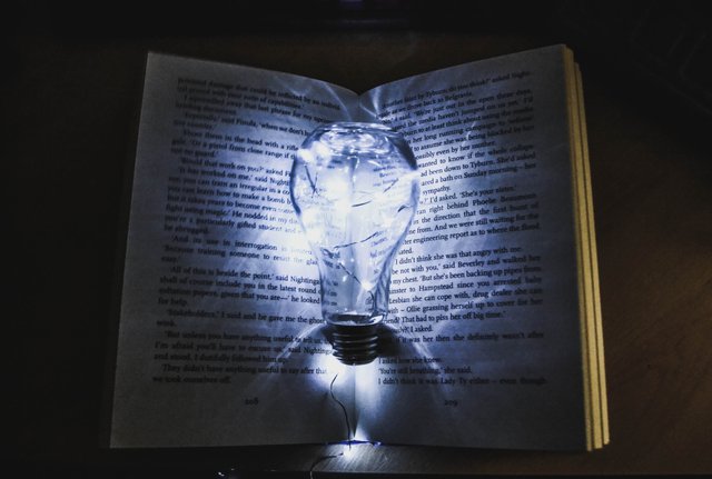 clever-visuals-421448.jpg