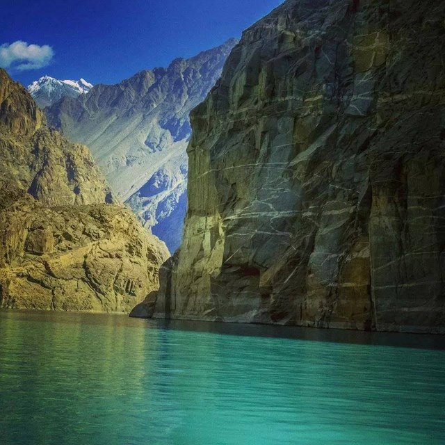 Attabad Lake3.jpg