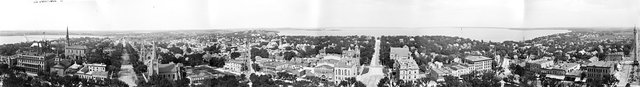 1200px-Madison,_Wis.,_panorama_from_Capitol_dome.jpg