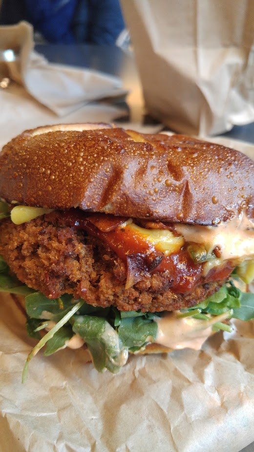 vegan burger 3.jpg