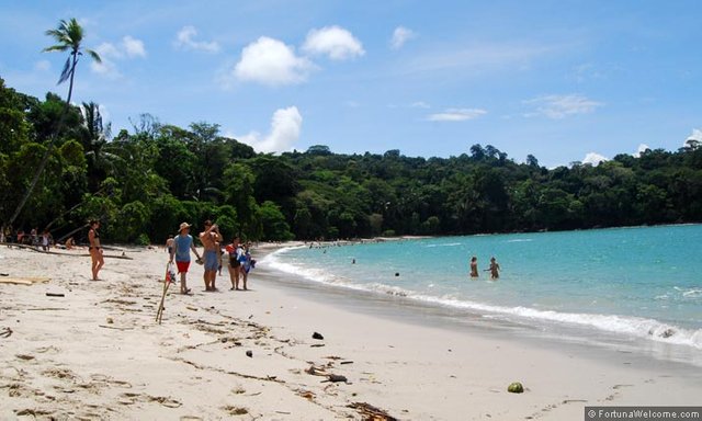 manuel-antonio-costa-rica.jpg