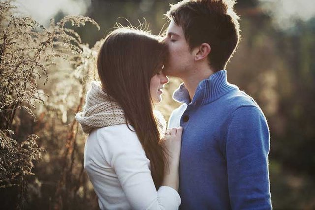 autumn-love-autumn-kiss-autumn-couple-autumn-hug-iubiri-de-toamna-cupluri-toamnasarut-printre-frunze-toamna-love-15.jpg