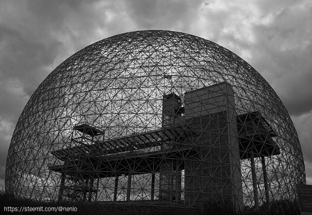 biosphere01-bw.jpg