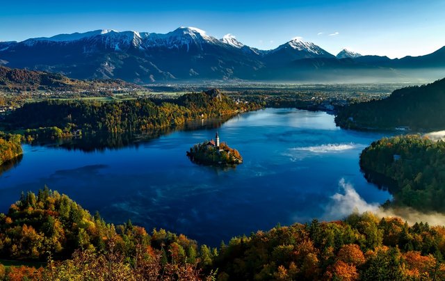 bled_slovenia_fall_autumn_colorful_mountains_snow_landscape-1028426.jpg!d.jpg