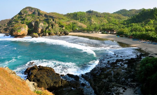 Kabur-sejenak-ke-Pantai-Siung-akan-meredakan-stres-Anda.jpg