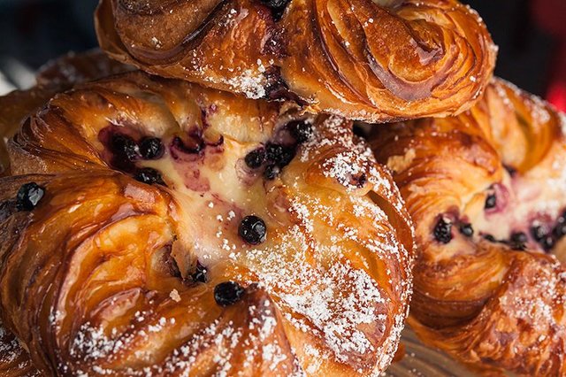 Blueberry cheese danish 2.jpg