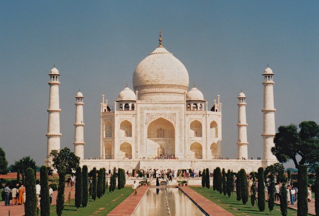 taj_mahal_mausoleum_landmark_india_beautiful_7_wonders_agra_architecture-925125.jpg