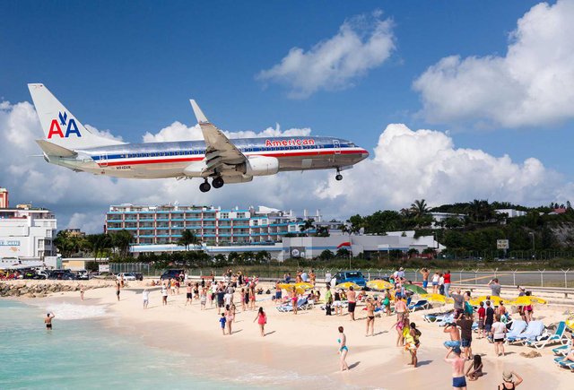 Princess-Juliana-International-Airport.jpg