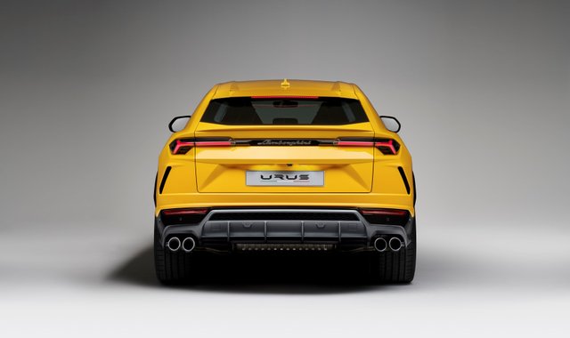 Lamborghini-Urus-15[1].jpg