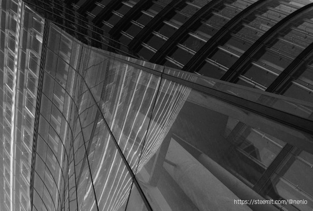 abstract-building-bw02.jpg