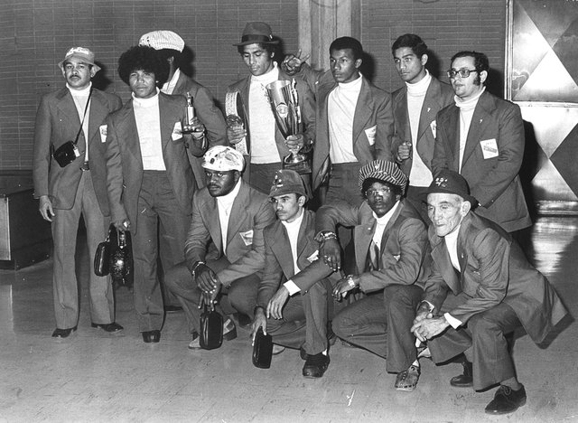 Foto selección Nacional de Boxeo para Cinturón de Oro de Rumania AÑO 1975.JPG