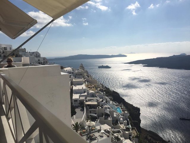 santorini.jpg