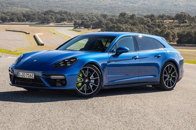 2018-Porsche-Panamera-Turbo-S-E-Hybrid-Sport-Turismo-front-side-02-e1512580703256.jpg