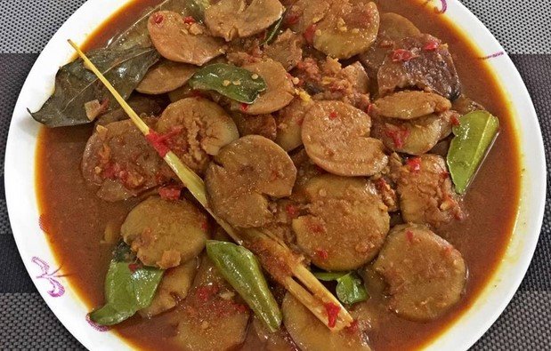 Resep-Semur-Jengkol-Spesial-Pedas-Empuk.jpg