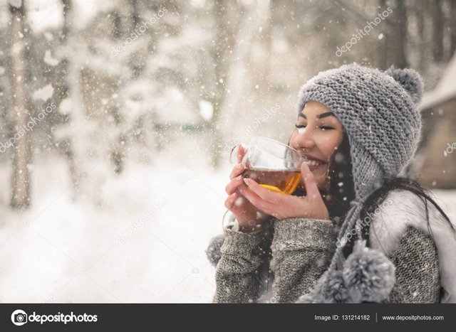 depositphotos_131214182-stock-photo-girl-enjoys-the-snow-falls.jpg