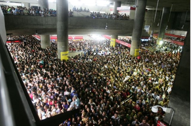 estacion-plaza-venezuela.jpg