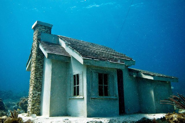 car-underwater-art-museum-cancun-mexico.adapt.1190.1.jpg