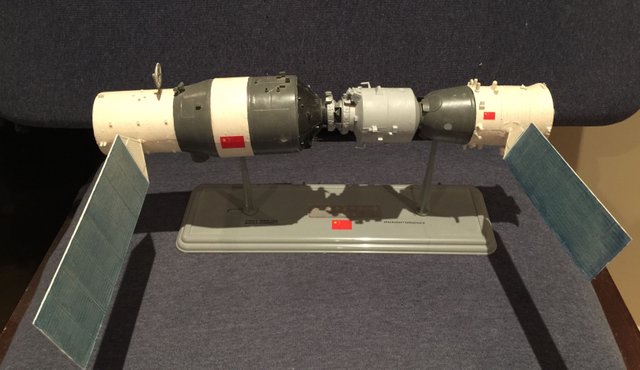 Model_of_the_Chinese_Tiangong_Shenzhou.jpg