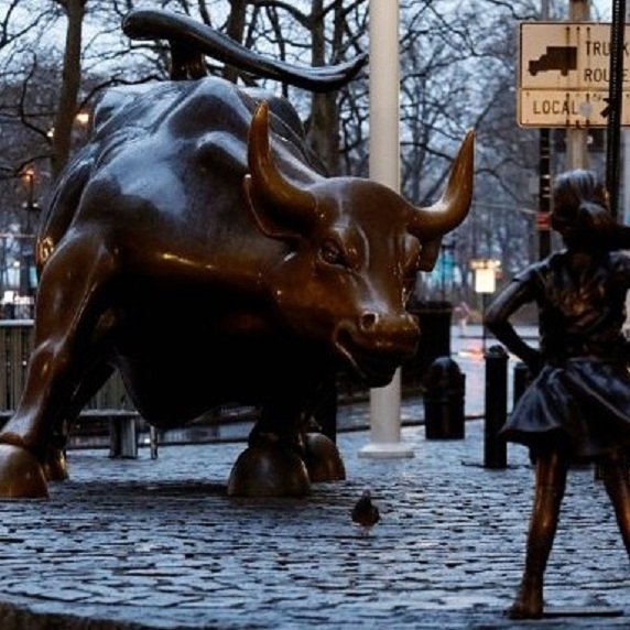 bull vs girl - new york 2017.jpg