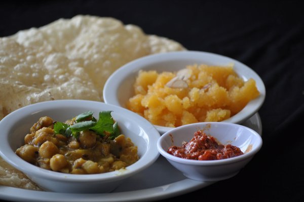 halwa-poori.jpg