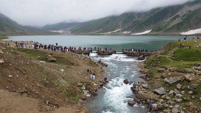 lake-saif-ul-muluk-2434068_960_720.jpg