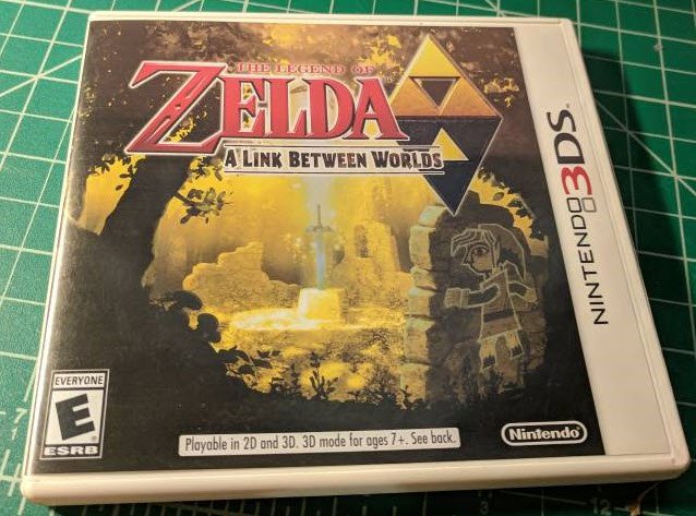 Zelda - A Link Between Worlds.jpg