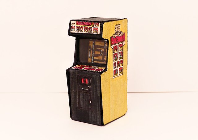 Cardboard Arcade_Bagman_01.jpg