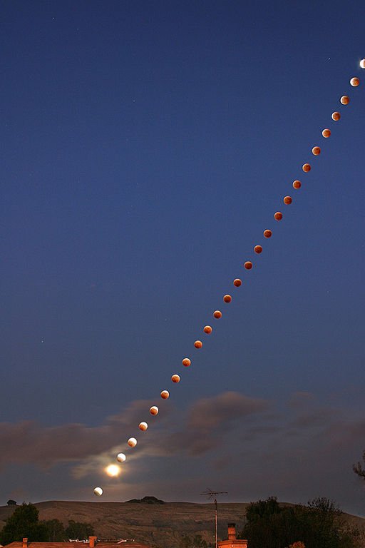 lunar-eclipse-sun-same-size-moon.jpg