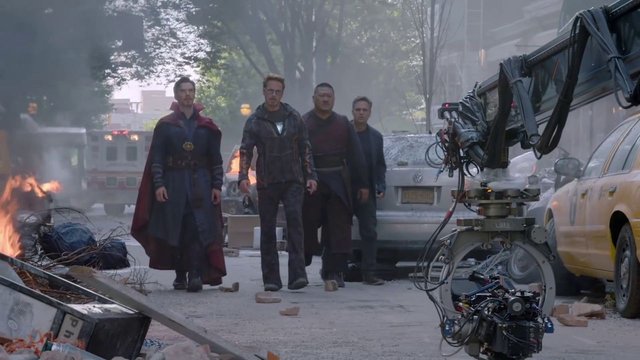 Avengers-Infinity-War-Behind-the-Scenes-9.jpg