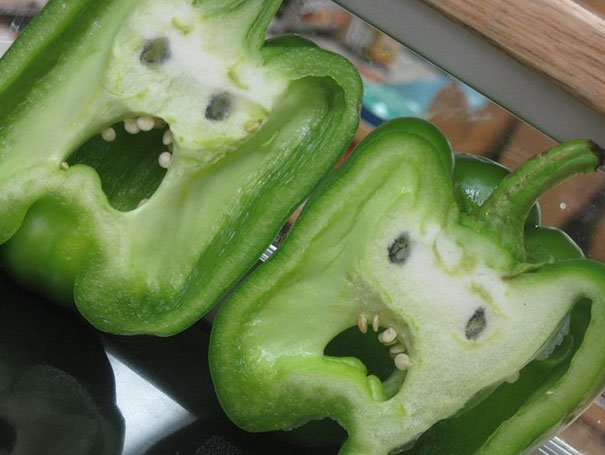 funny-shaped-vegetables-fruits-13.jpg