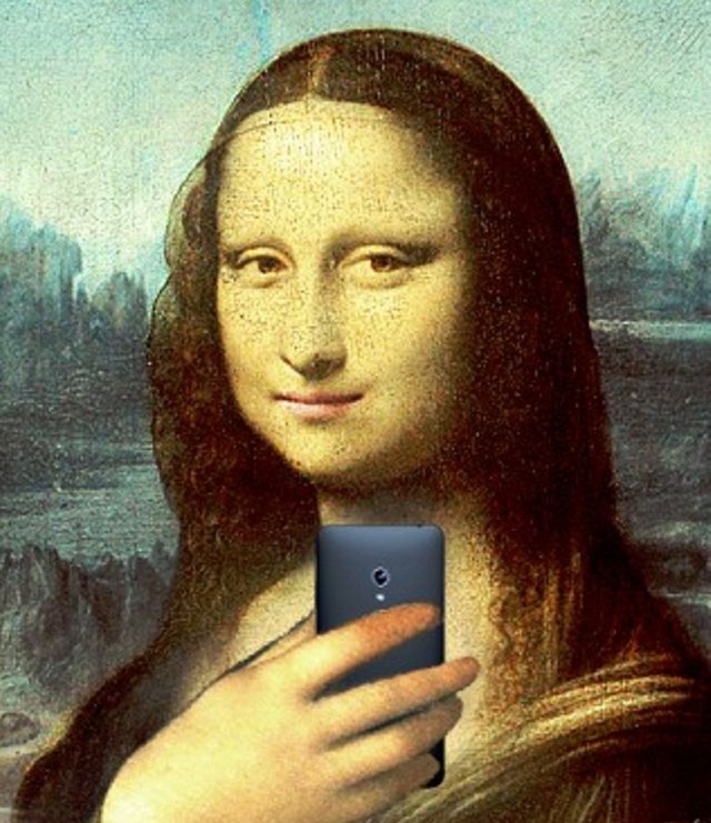 Mo_Lisa_selfie.jpg