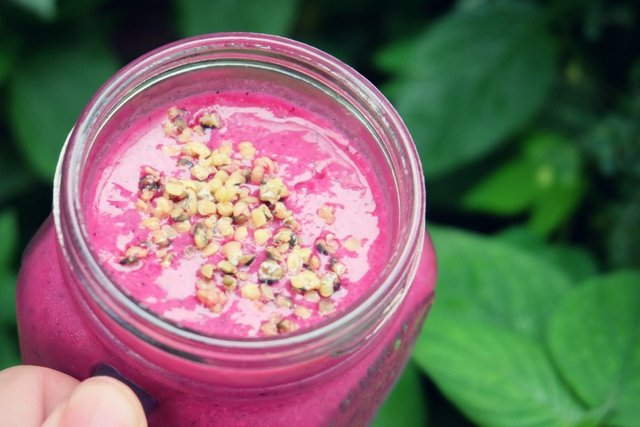 Dragonfruit-smoothie-4.jpg