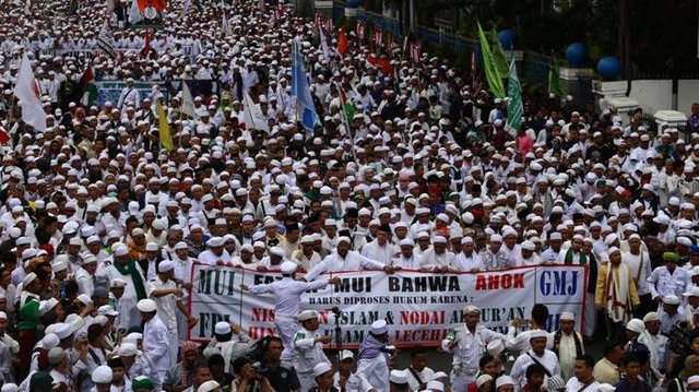 lawan-ahok_20161014_191400.jpg