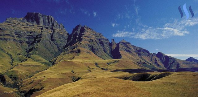 drakensberg_960_472_80auto_s_c1_center_bottom.jpg