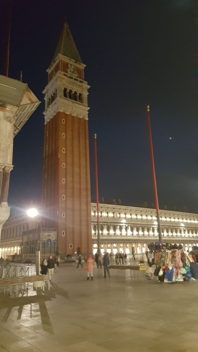 venice_at_night.jpeg