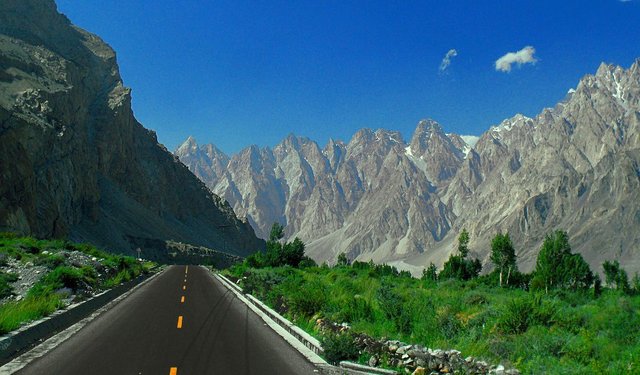 Passu_Gojal_hunza_pakistan.jpg