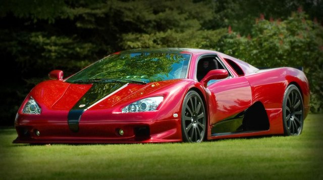 ssc-ultimate-aero-red-side-view.jpg