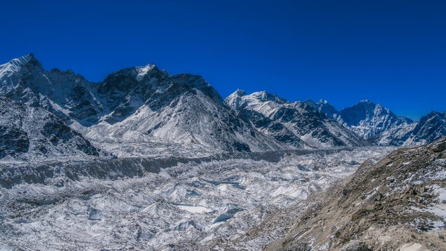 Mount-everest-base-camp-trek-nepal-15-X3.jpg