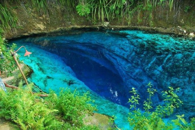 Hinatuan-Enchanted-River.jpg