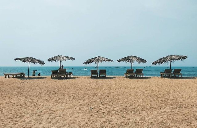 goa beach.jpg