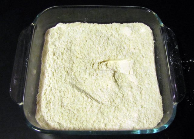 salted and peppered flour for dredging.jpg