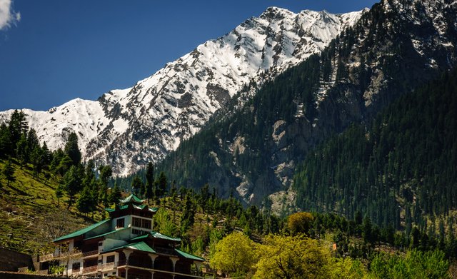 Mountains_in_Swat_Vally_Pakistan_2.jpg