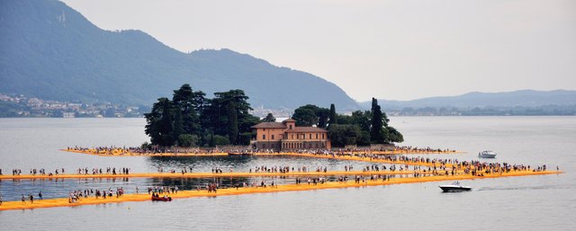 Christo_Floating_Piers_6497.jpg