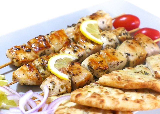 10-Of-The-Best-Street-Foods-Across-The-World-2.-Greece-Souvlaki.jpg